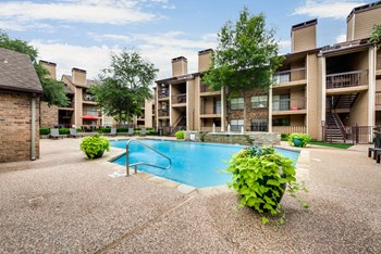 Hilton Head Apartments | Pool | Dallas, TX Hilton Head Apartments| Pool | Dallas, TX